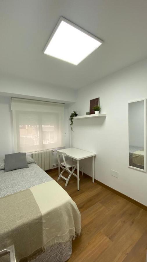 Piso Nuevo Bien Situado En Santanderアパートメント エクステリア 写真